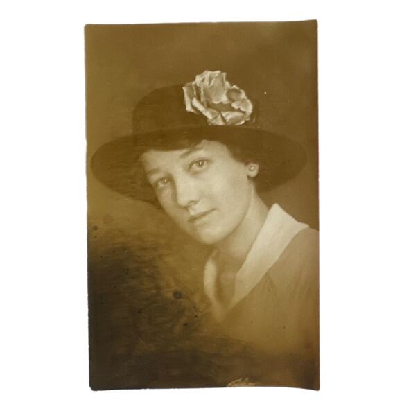 Antique RPPC Postcard Portraits Ephemera Woman Portrait Greeting Card Sepia Tone - Picture 2 of 3